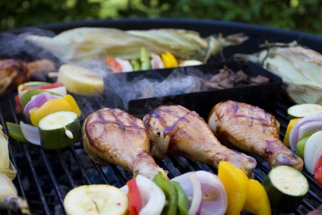 backyard-grilling-party